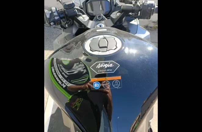 KAWASAKI NINJA 1100 SX 1ER MAIN 1ER REVISION OK GARANTIE 16/11/2029