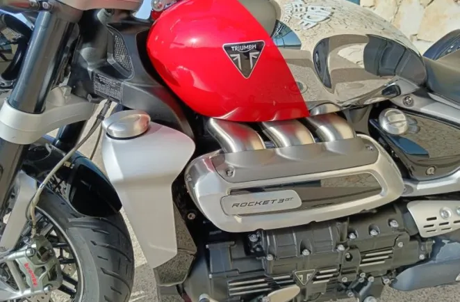 TRIUMPH 2500 GT Chrome Edition