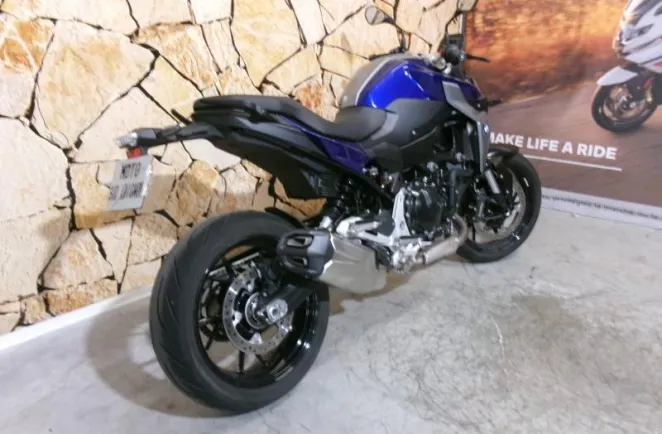 BMW F 900 R 105CV SHIFTER EDITION