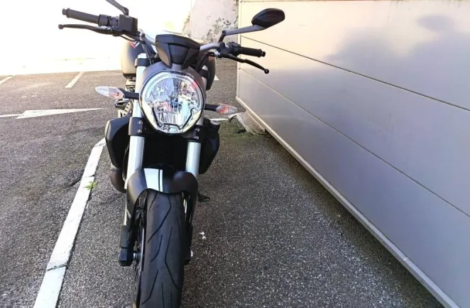 DUCATI Monster 821 Dark ABS