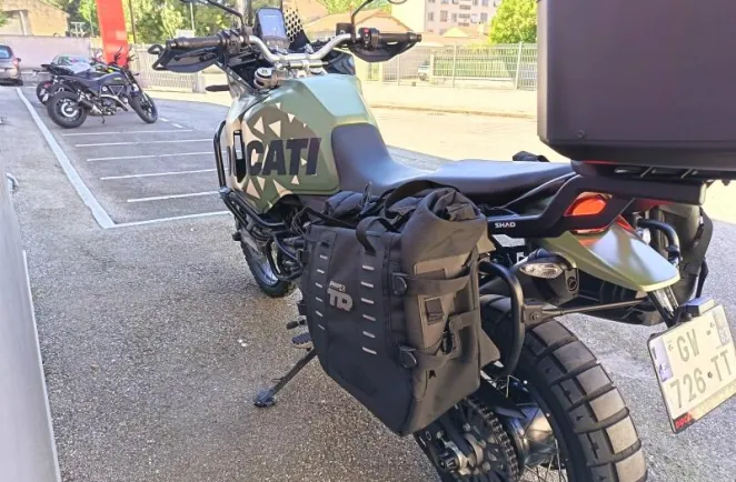 DUCATI DesertX 937