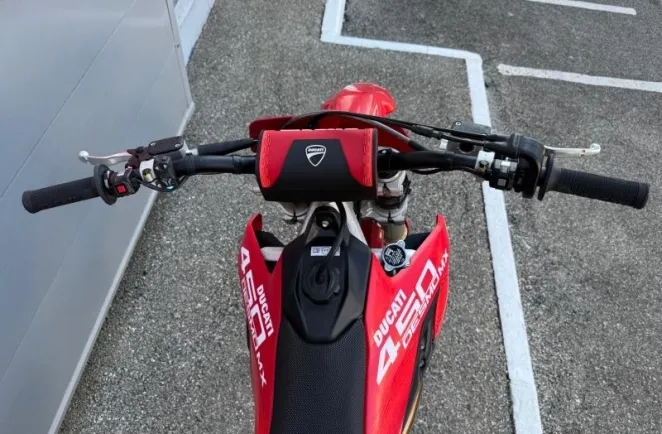 DUCATI Desmo450 MX