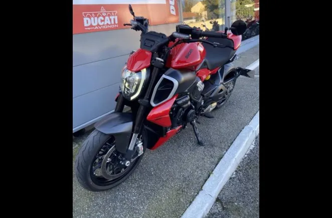 DUCATI Diavel 1158 V4