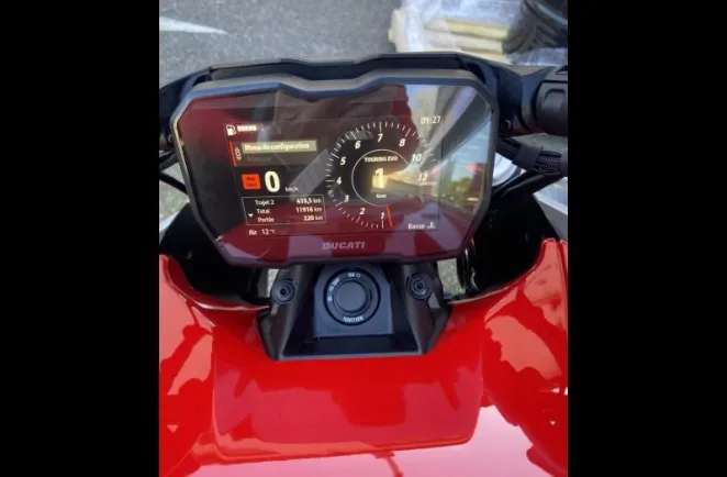 DUCATI Diavel 1158 V4