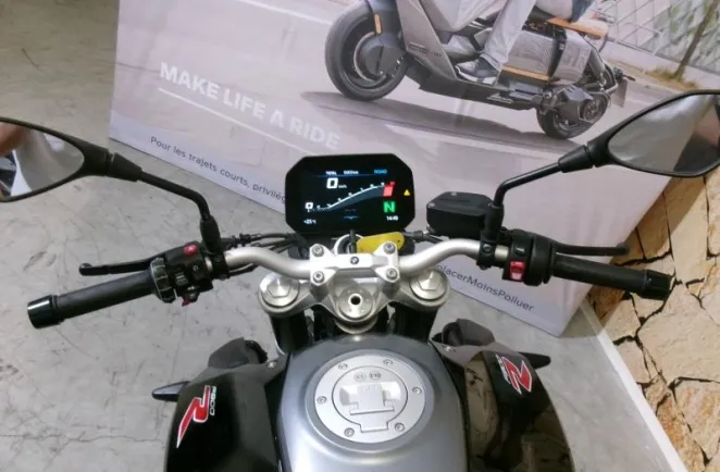 BMW F 900 R