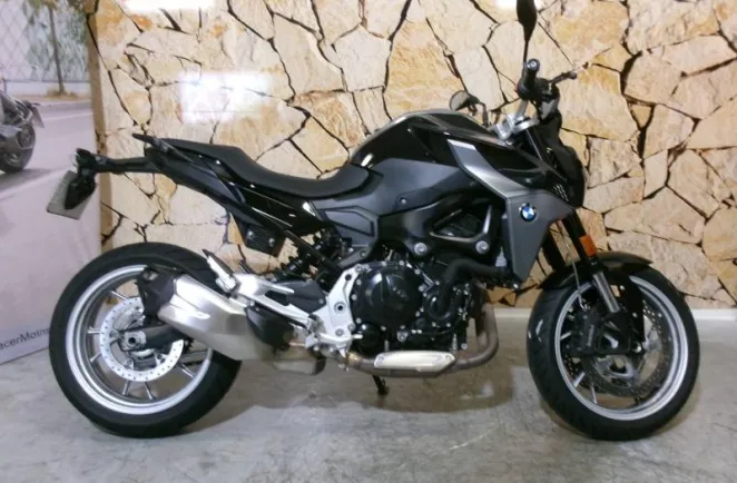 BMW F 900 R