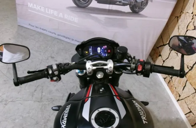 TRIUMPH Speed Triple 1050 RS