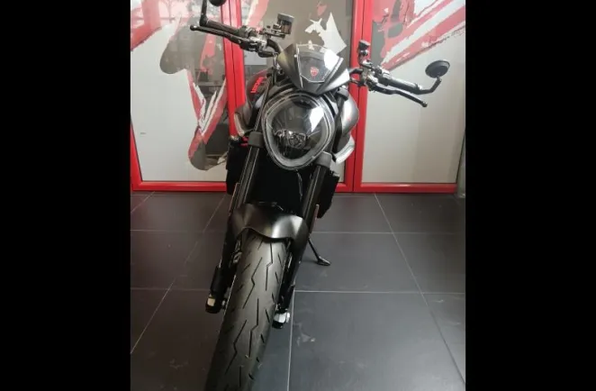 DUCATI + 937 A2