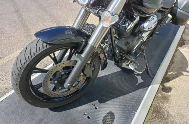 YAMAHA 950 A Midnight Star VALISES SISSI BAR REVISEE