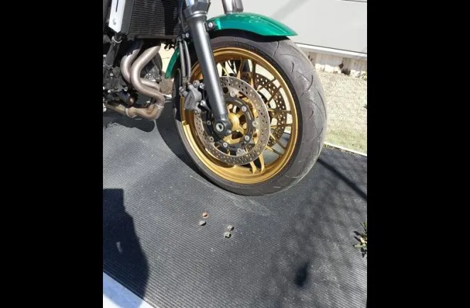 KAWASAKI Z 650 RS 1ER MAIN 383 KMS (particulier)BRIDEE A2 A SAISIR