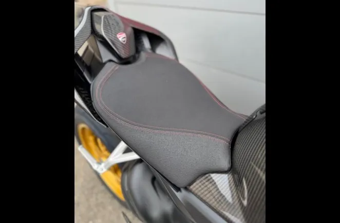 DUCATI 1103 Streetfighter V4 S