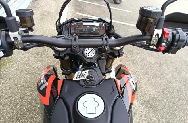 DUCATI Hypermotard 698 Mono RVE
