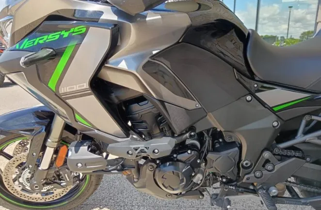 KAWASAKI 1100 SE 2025 GRAND TOURER