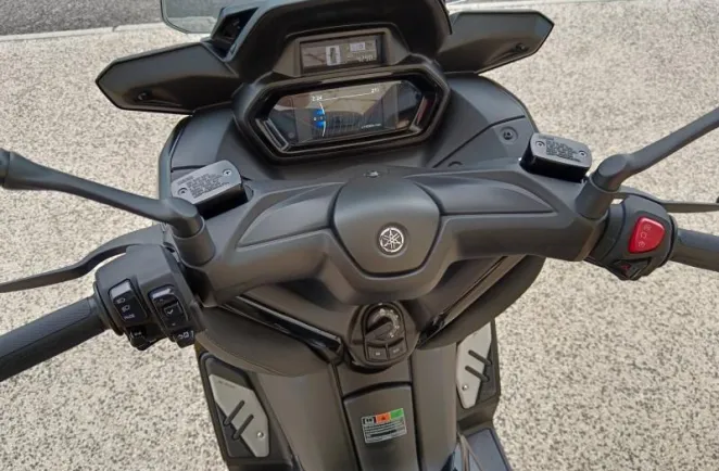 YAMAHA 300 Tech MAX 2024