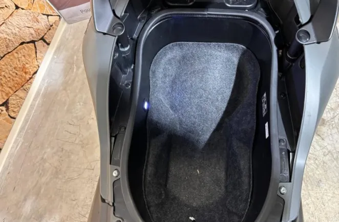 YAMAHA XP TMAX 562