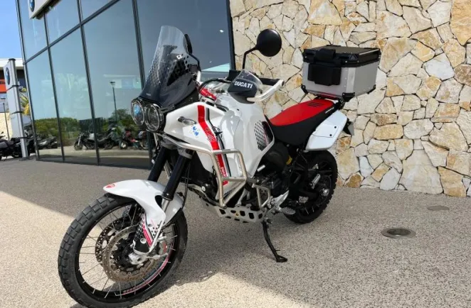 DUCATI 937 avec option