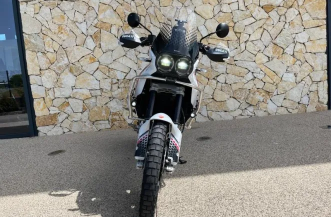 DUCATI 937 avec option