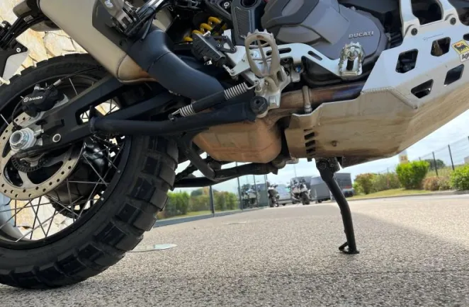 DUCATI 937 avec option
