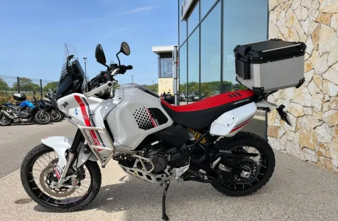 DUCATI 937 avec option