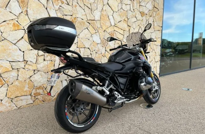 BMW 1250 R full pack + options