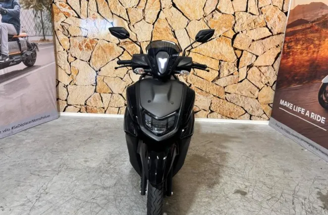 YAMAHA RayZR 125