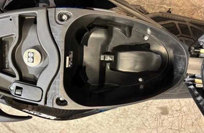 YAMAHA RayZR 125