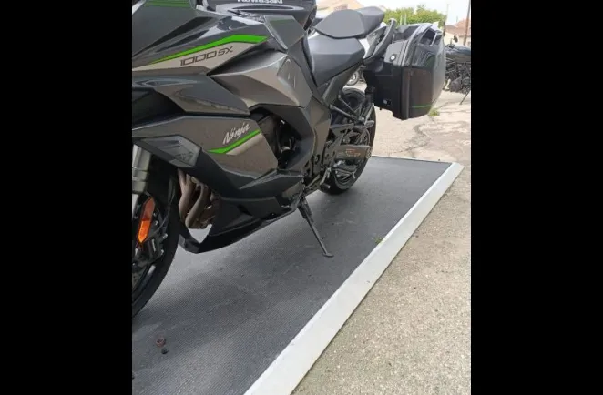 KAWASAKI NINJA 1000 SX TOURER +SILENCIEUX ARROW 1ER MAIN