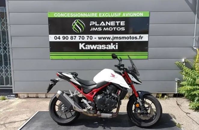HONDA 750 Hornet TAMPON + BULLE  6066 KMS A SAISIR