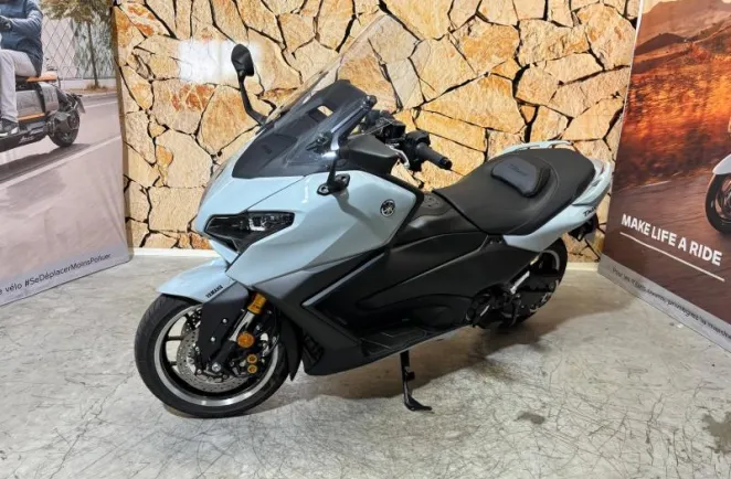 YAMAHA XP TMAX 562 Tech MAX