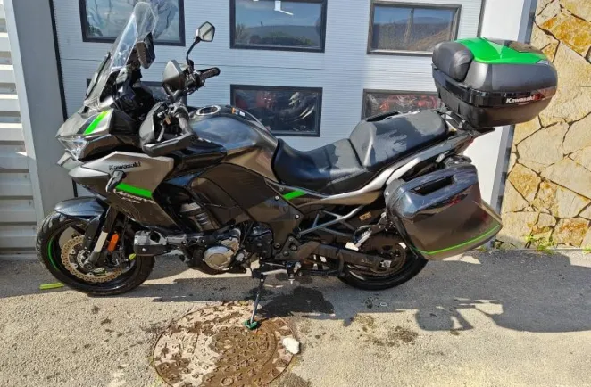KAWASAKI 1000 2022