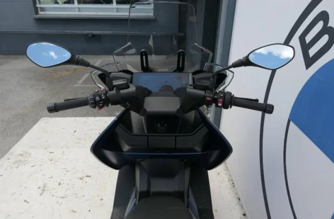 BMW E04 Style Avantgarde Finition Pro 125cc Permis A1