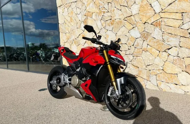 DUCATI 1103  V4 S