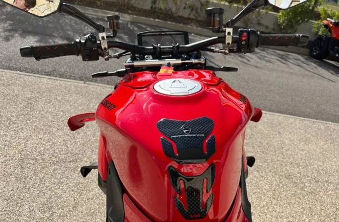 DUCATI 1103  V4 S