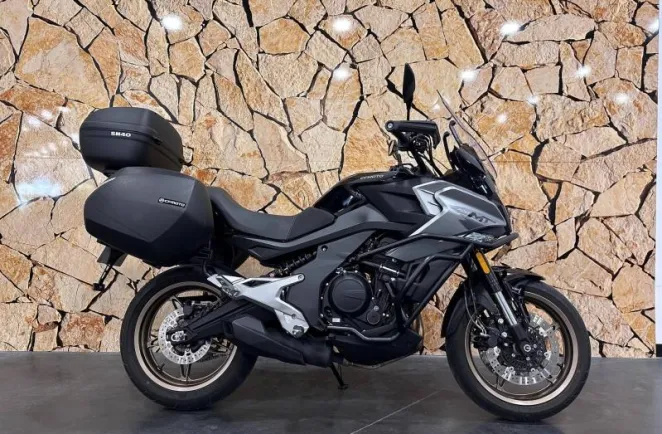 CF MOTO MT 650
