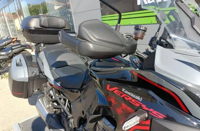 KAWASAKI 1000 S GRAND TOURER