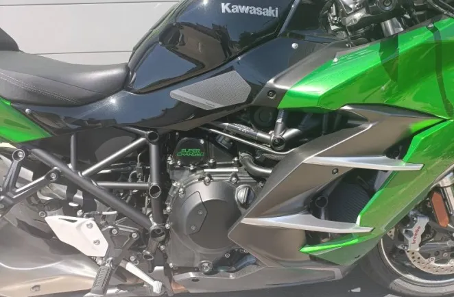 KAWASAKI 1000 SX SE 1ER MAIN GAR.12/02/2030