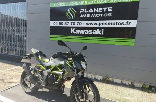 KAWASAKI 125 Gris 2026 PACK PERFORMANCE
