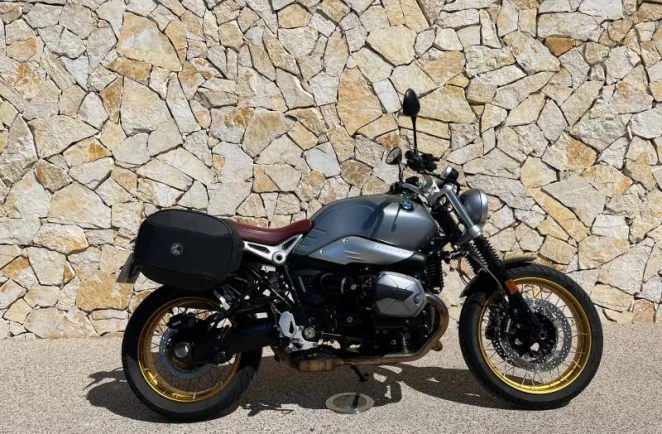 BMW 1200 NineT Scrambler + options