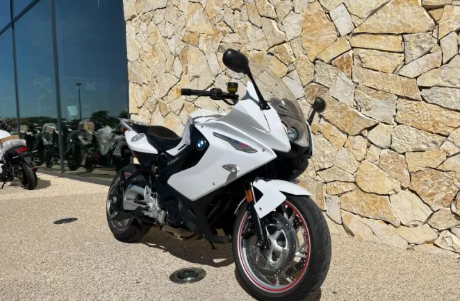 BMW 800 GT