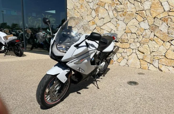 BMW 800 GT