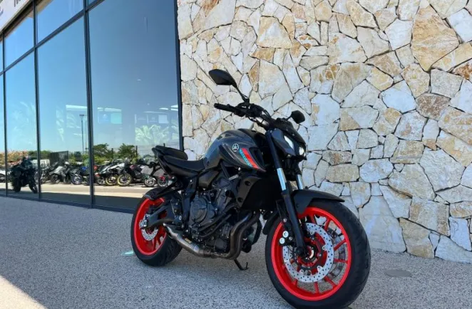 YAMAHA MT-07 700 35KW A2 AKRAPOVIC