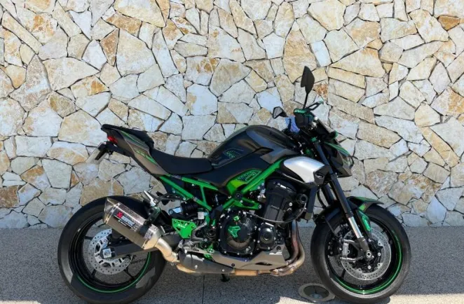 KAWASAKI 900 2025 125cv voir d'options