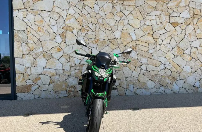 KAWASAKI 900 2025 125cv voir d'options