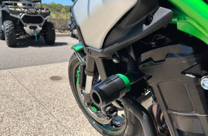 KAWASAKI 900 2025 125cv voir d'options