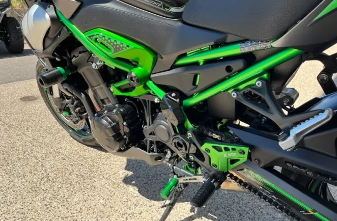 KAWASAKI 900 2025 125cv voir d'options