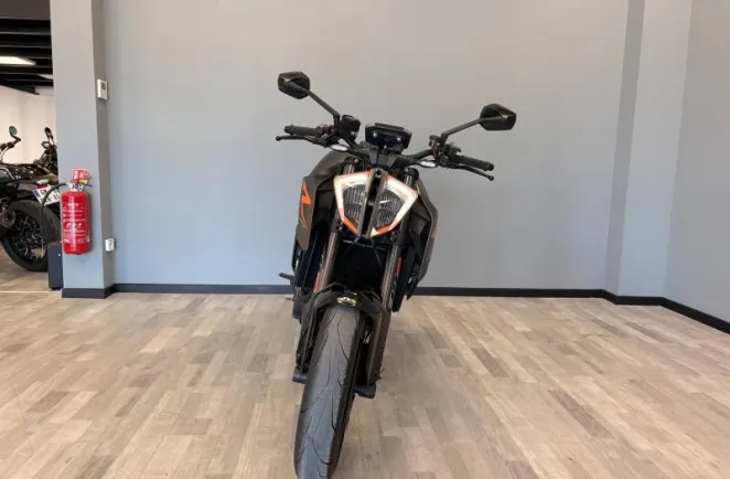 KTM Super Duke 1290 R ABS 2016