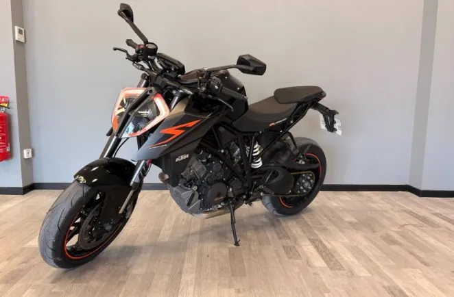 KTM Super Duke 1290 R ABS 2016