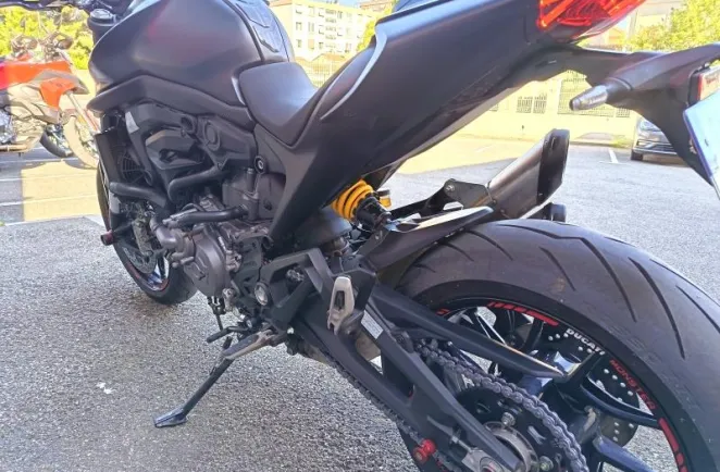 DUCATI Monster+ 937
