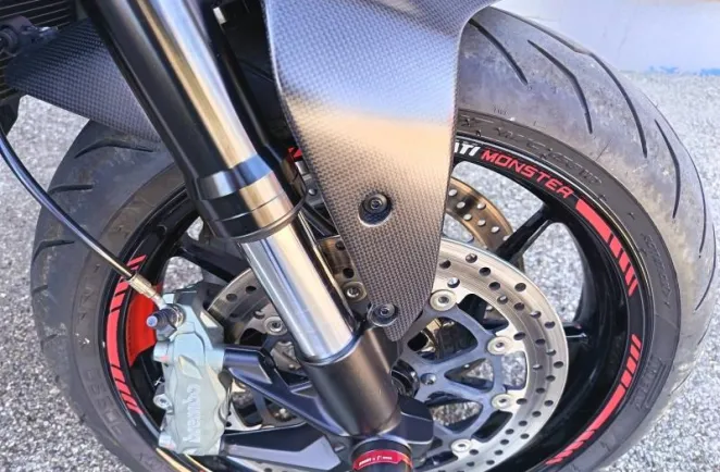 DUCATI Monster+ 937