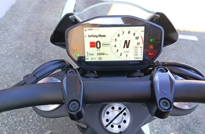 DUCATI Monster+ 937